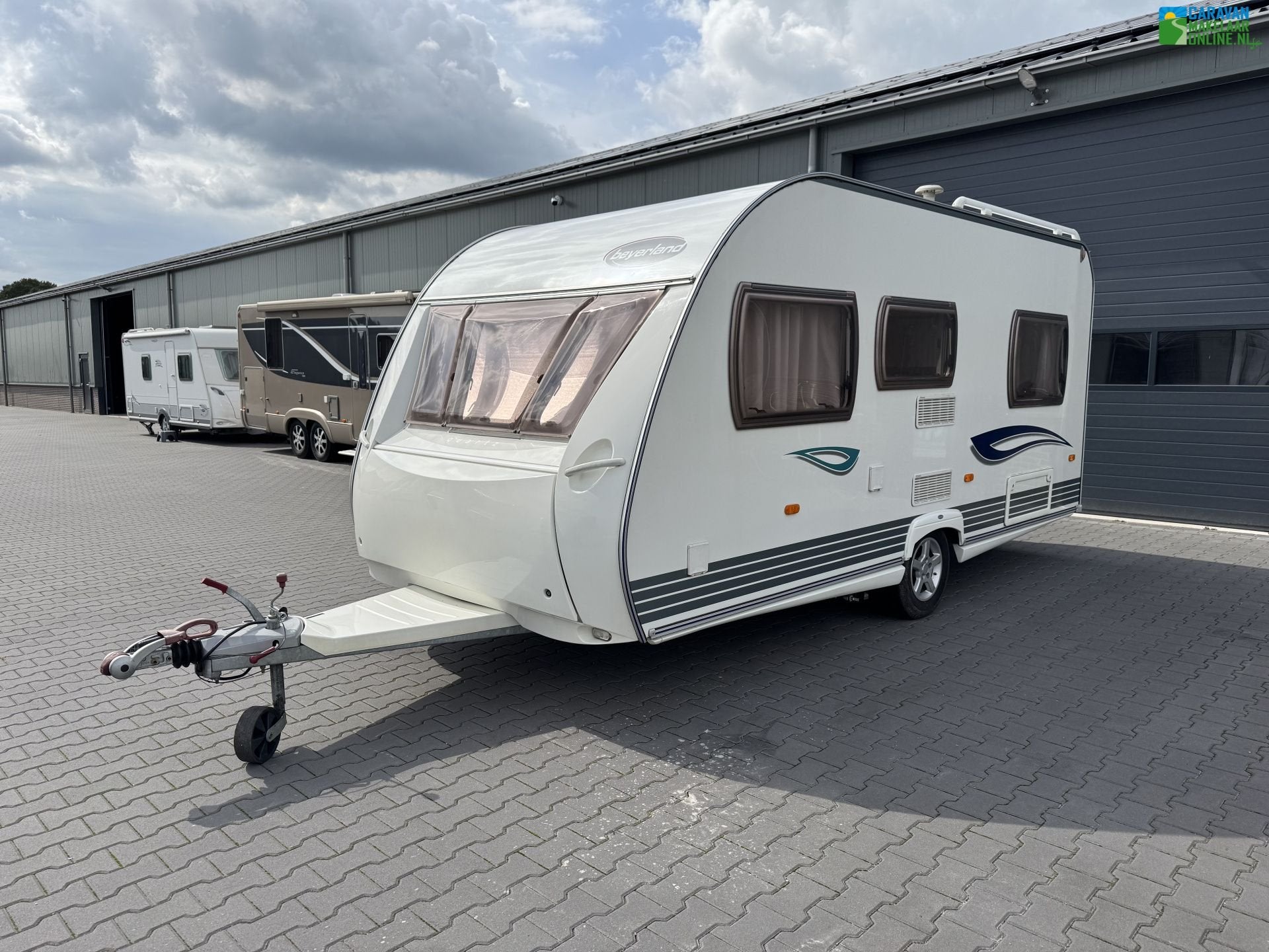 Beyerland Quartz 450 TF | Lengtebed | Mover | Tent & Luifel!, Caravans en Kamperen, Caravans, Rondzit, Bedrijf, 4 tot 5 meter
