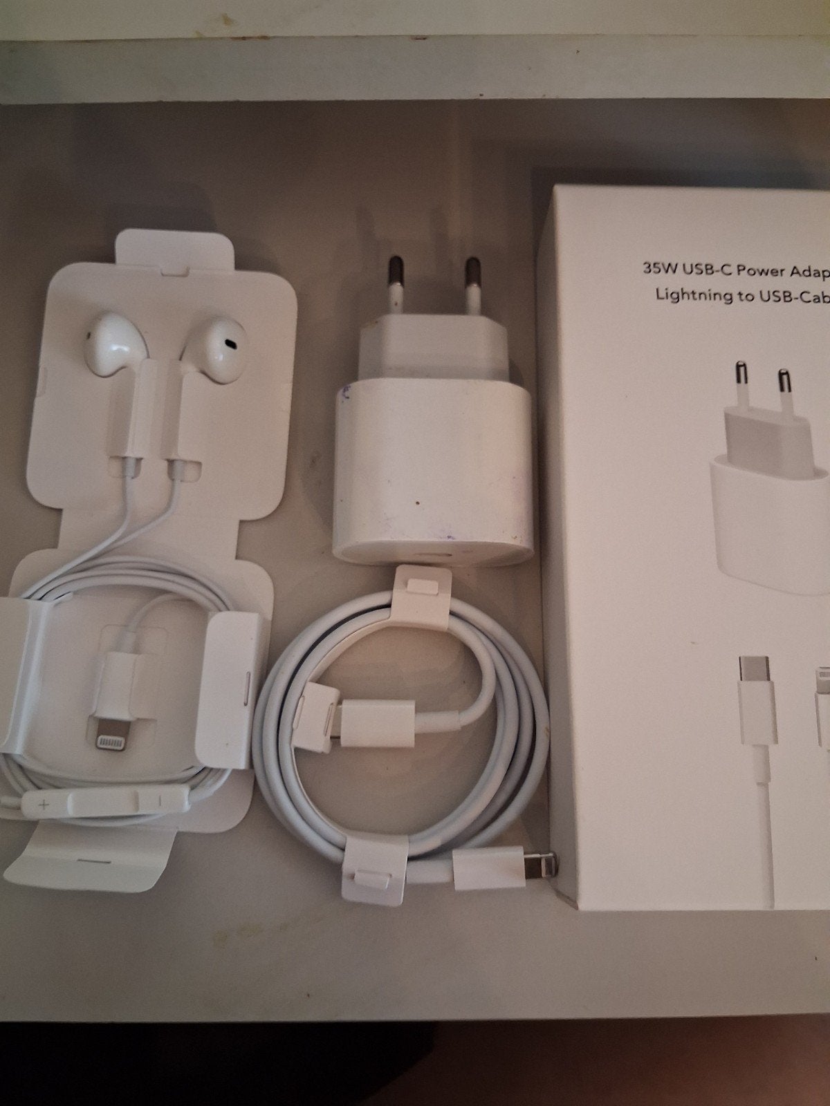 35W USB-C Oplader met Lightning Kabel en Oortjes, Ophalen
