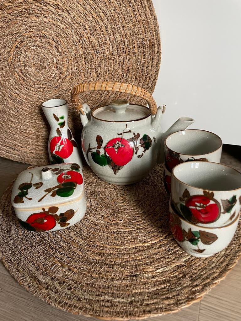 NIKO Japan handbeschilderd servies - Theepot, kopjes, vaasje, Antiek en Kunst, Ophalen