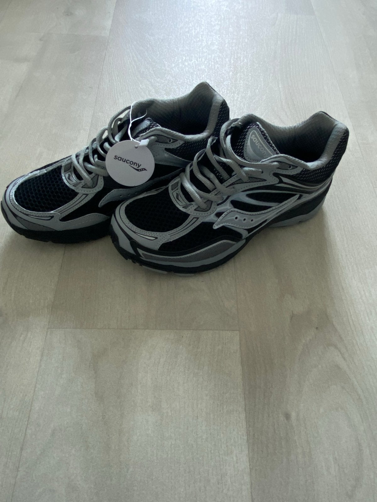 Nieuwe Saucony hardloopschoenen, unisex, maat 42, Sport en Fitness, Hardloopschoenen, Nieuw, Hardlopen, Saucony