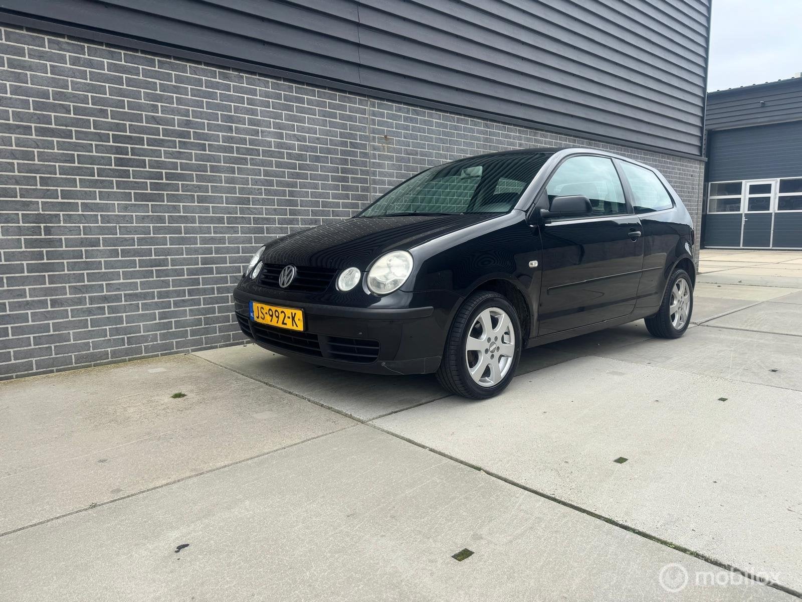 Volkswagen Polo 1.4-16V Nieuwe APK Airco Electrische Ramen, Zwart, 14 km/l, Bedrijf, Handgeschakeld