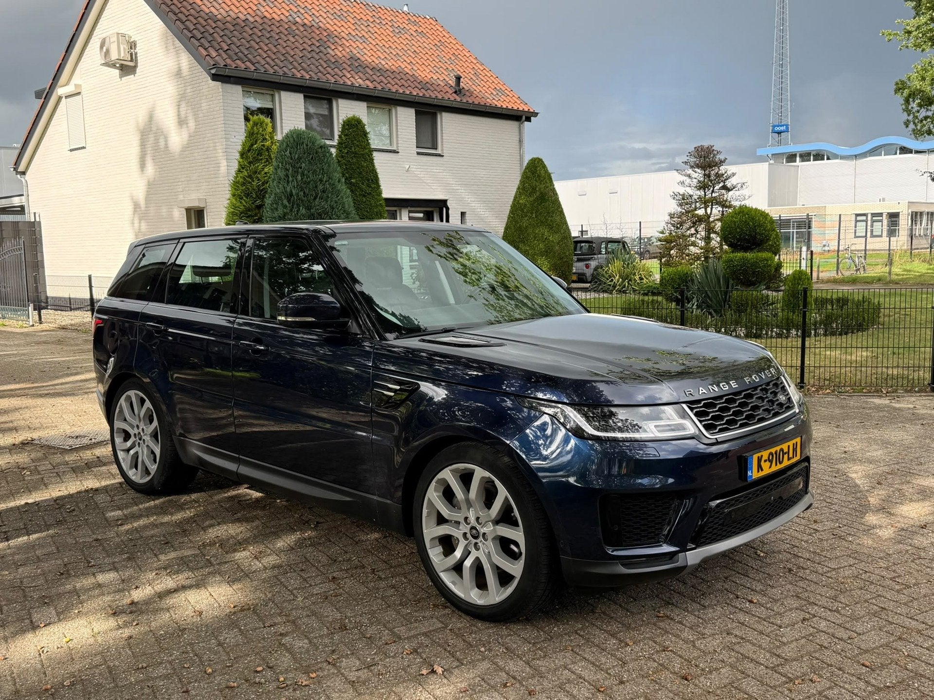 Land Rover Range Rover Sport P400e HSE|Facelift|Meridian|Led, Automaat, Gebruikt, 4 cilinders, Blauw