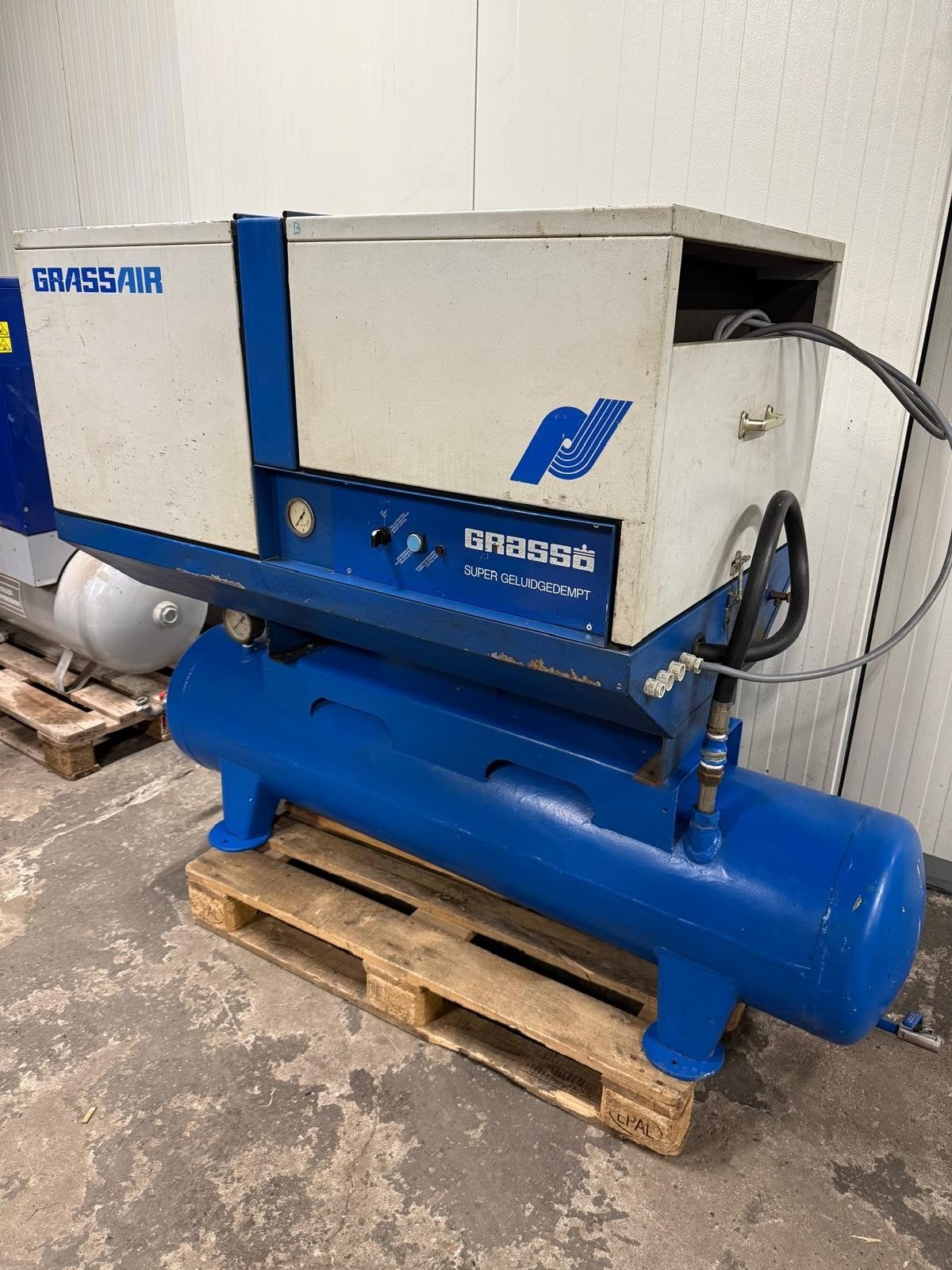 grassair compressor geluidgedempt met tank, Ophalen, Gebruikt, 400 tot 800 liter/min, Geluidgedempt