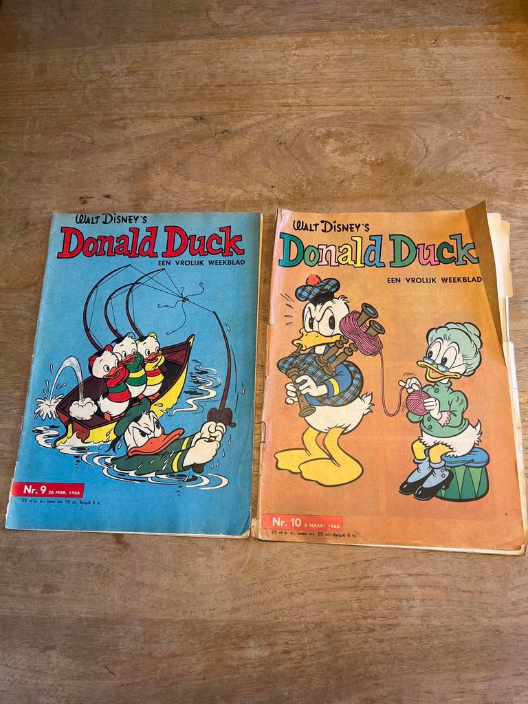 Donald Duck Weekblad - Nrs. 9 & 10 uit 1966, Boeken, Stripboeken, Meerdere stripboeken, Ophalen of Verzenden, Zo goed als nieuw