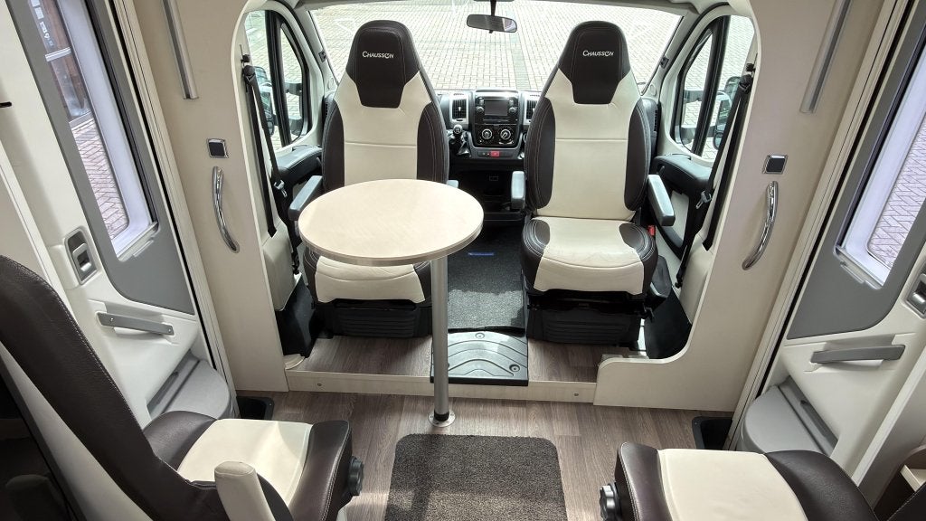 Ruimtewonder onder de 7m Met slechts 33dkm De Chausson 611, Fiat, 6 tot 7 meter, Buitenlamp, Cassettetoilet