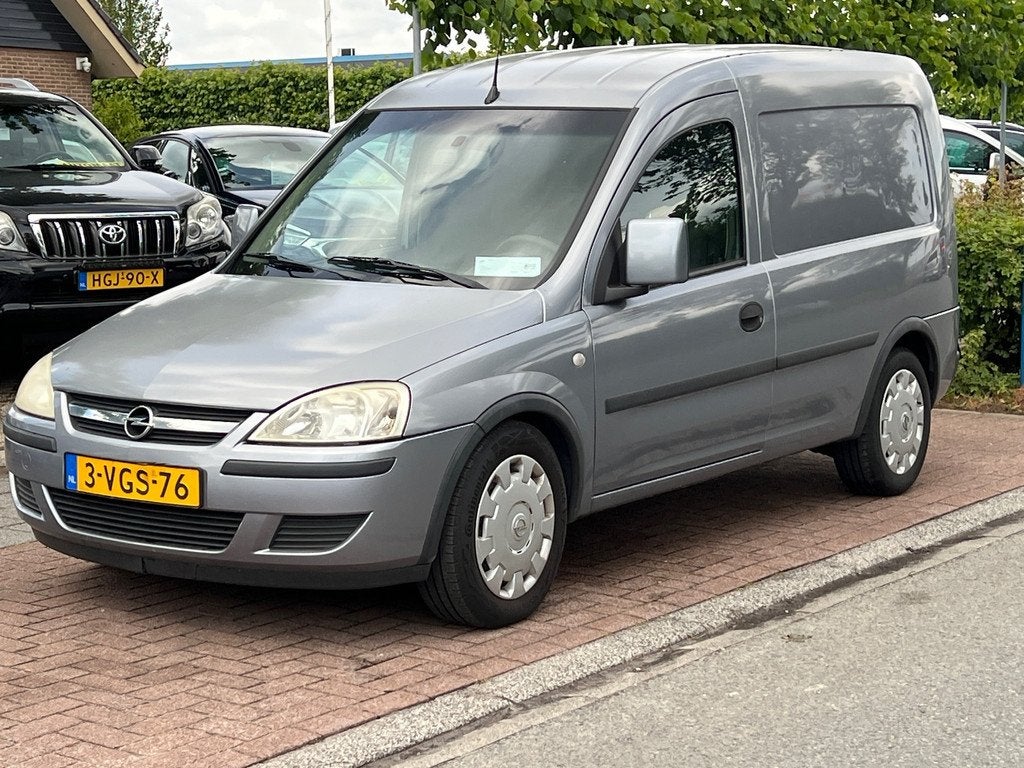 Opel Combo 1.7 CDTi Base *AIRCO, Voorwielaandrijving, Gebruikt, 4 cilinders, 1686 cc