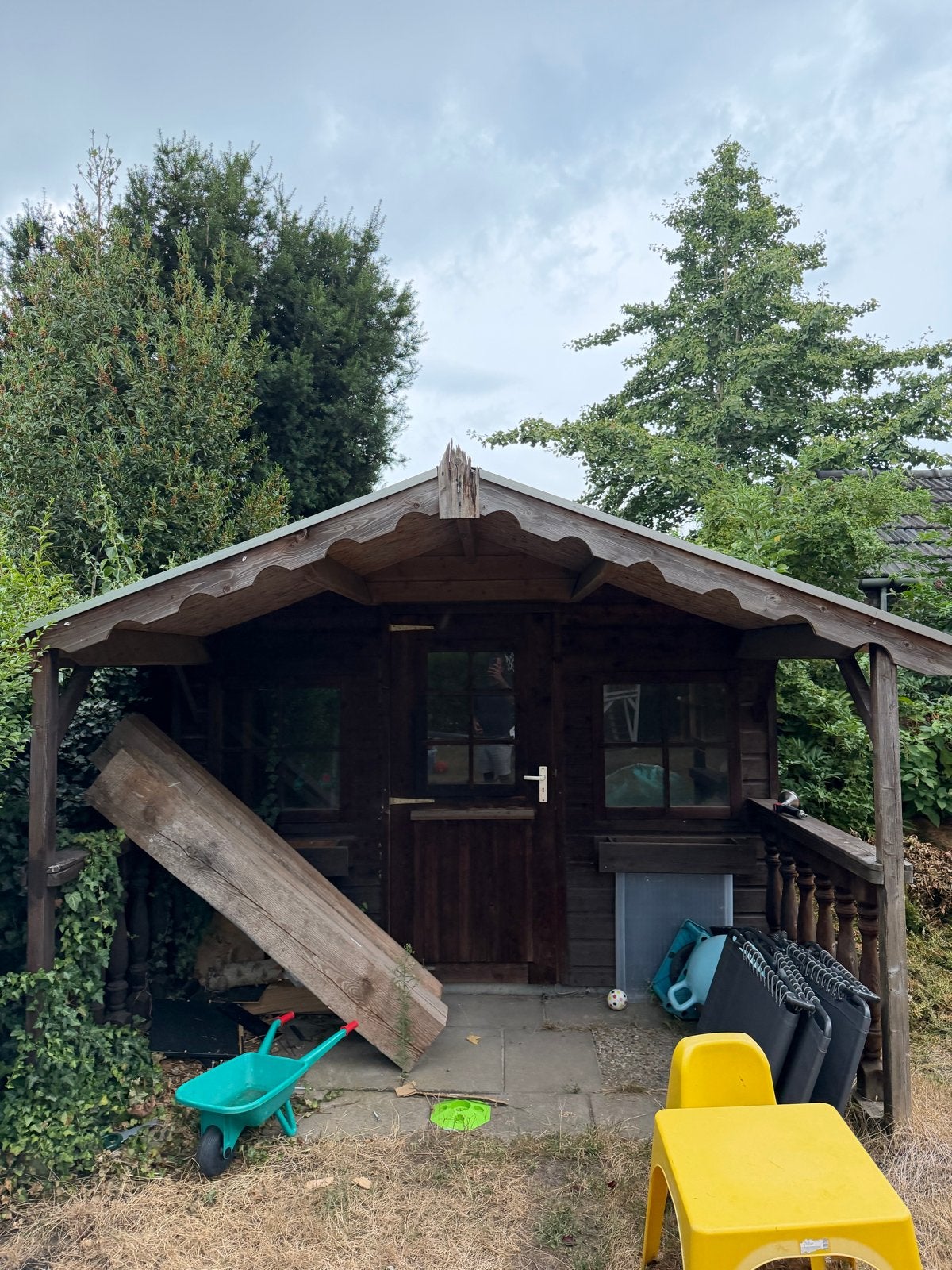 Houten tuinhuis met overkapping - Gebruikt, Ophalen, 250 tot 500 cm, Met overkapping, Hout