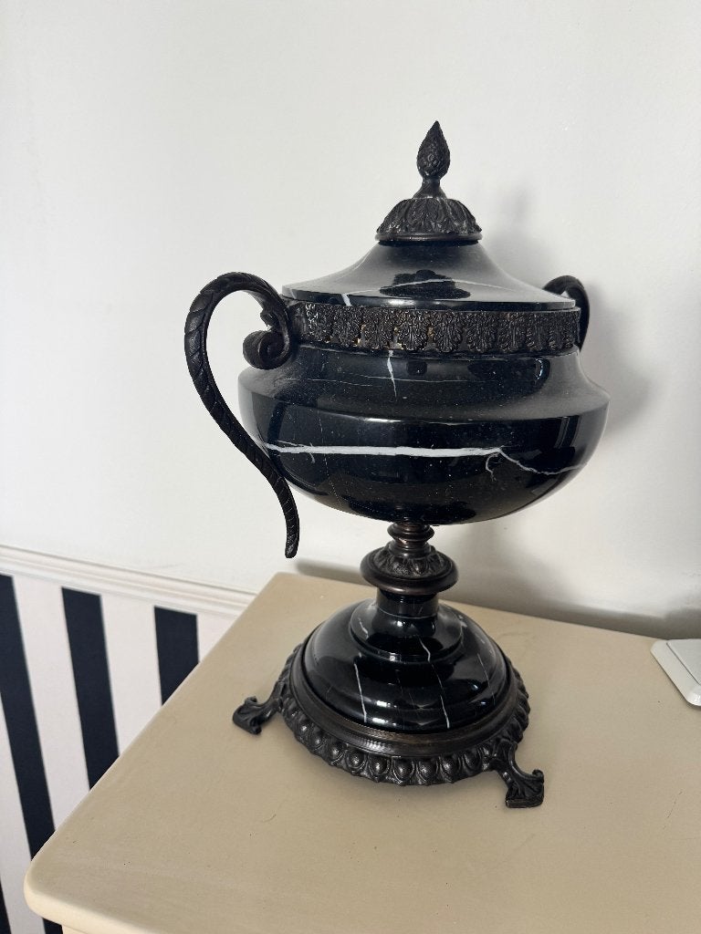 Antieke Marmeren Urn met Bronzen Details, Ophalen