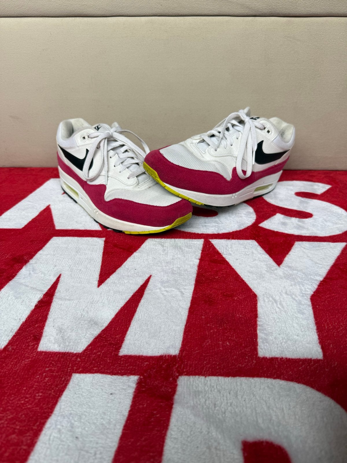 Nike Air Max 1 Volt Rush Pink, Overige kleuren, Ophalen of Verzenden, Sneakers of Gympen, Gedragen