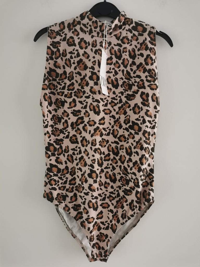 ZARA body met dierenprint mt. M, Bruin, Verzenden, Nieuw, Zonder mouw