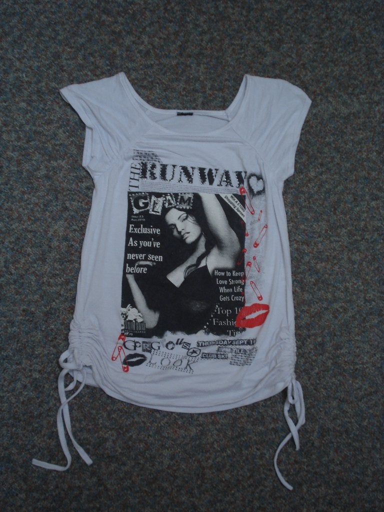 Wit shirt maat 152 met glitters en opdruk, Kinderen en Baby's, Ophalen of Verzenden, Gebruikt, Meisje, Shirt of Longsleeve
