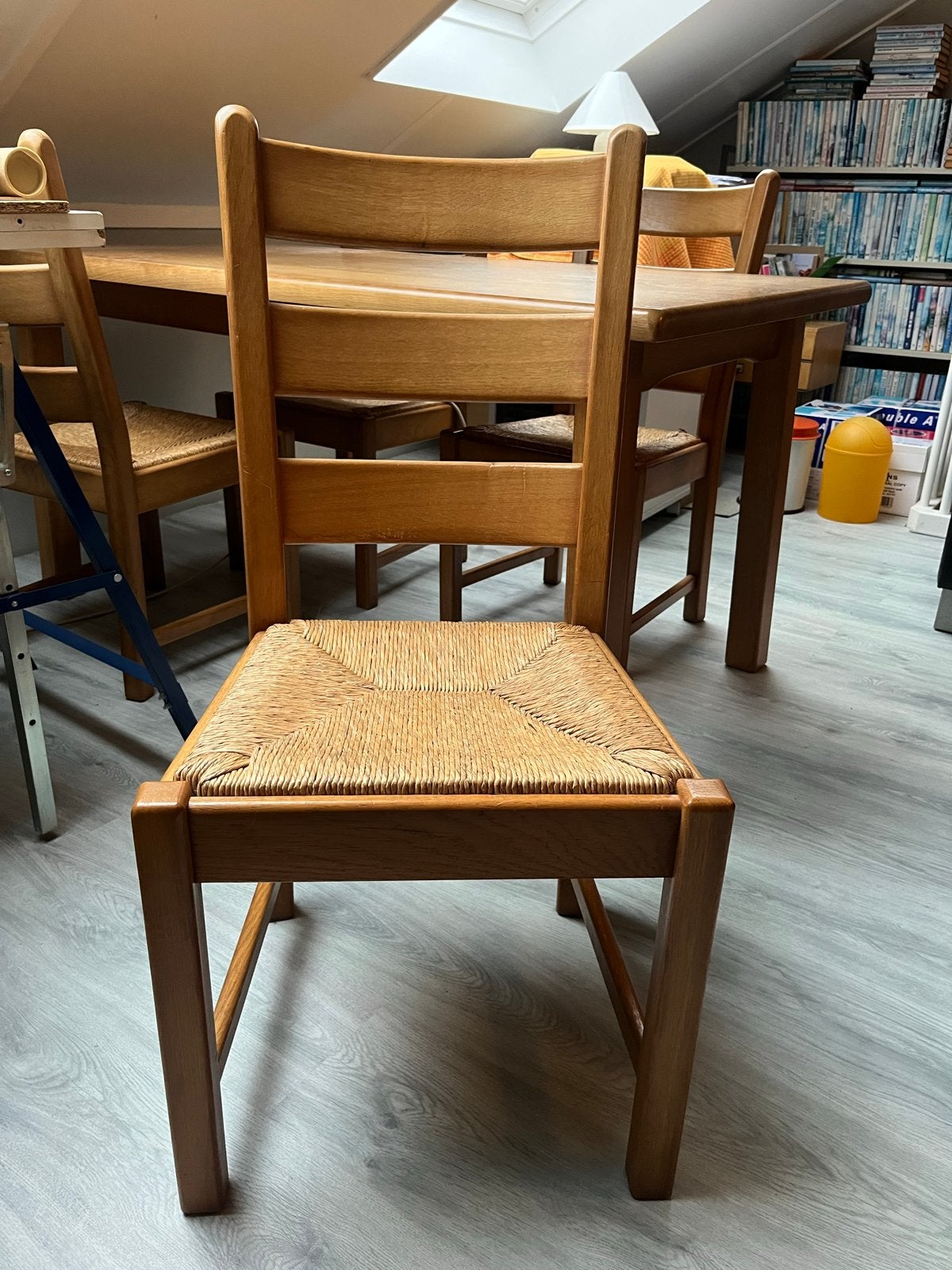 Houten eettafel met 4 stoelen, Huis en Inrichting, Tafels | Eettafels, Ophalen, Gebruikt, 100 tot 150 cm, Eikenhout
