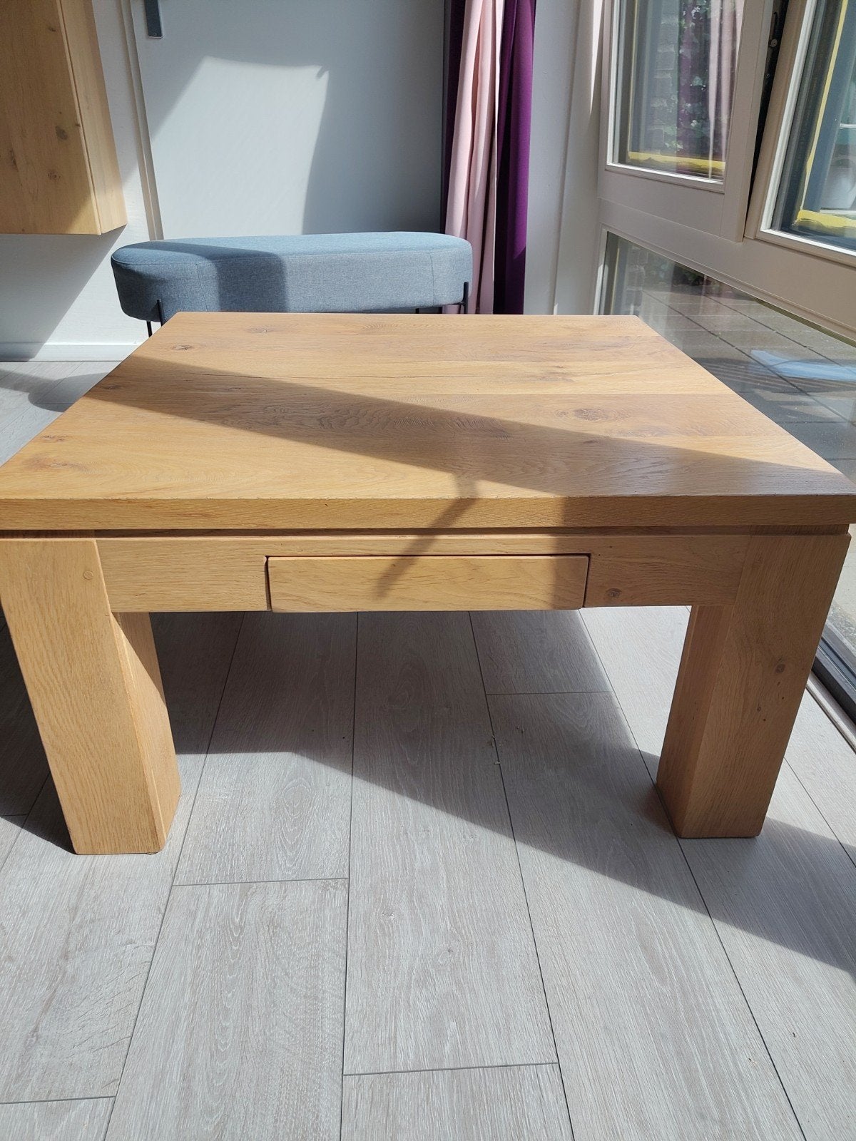Massief eiken salontafel met lade, Ophalen, 50 tot 100 cm, 50 tot 100 cm, Gebruikt