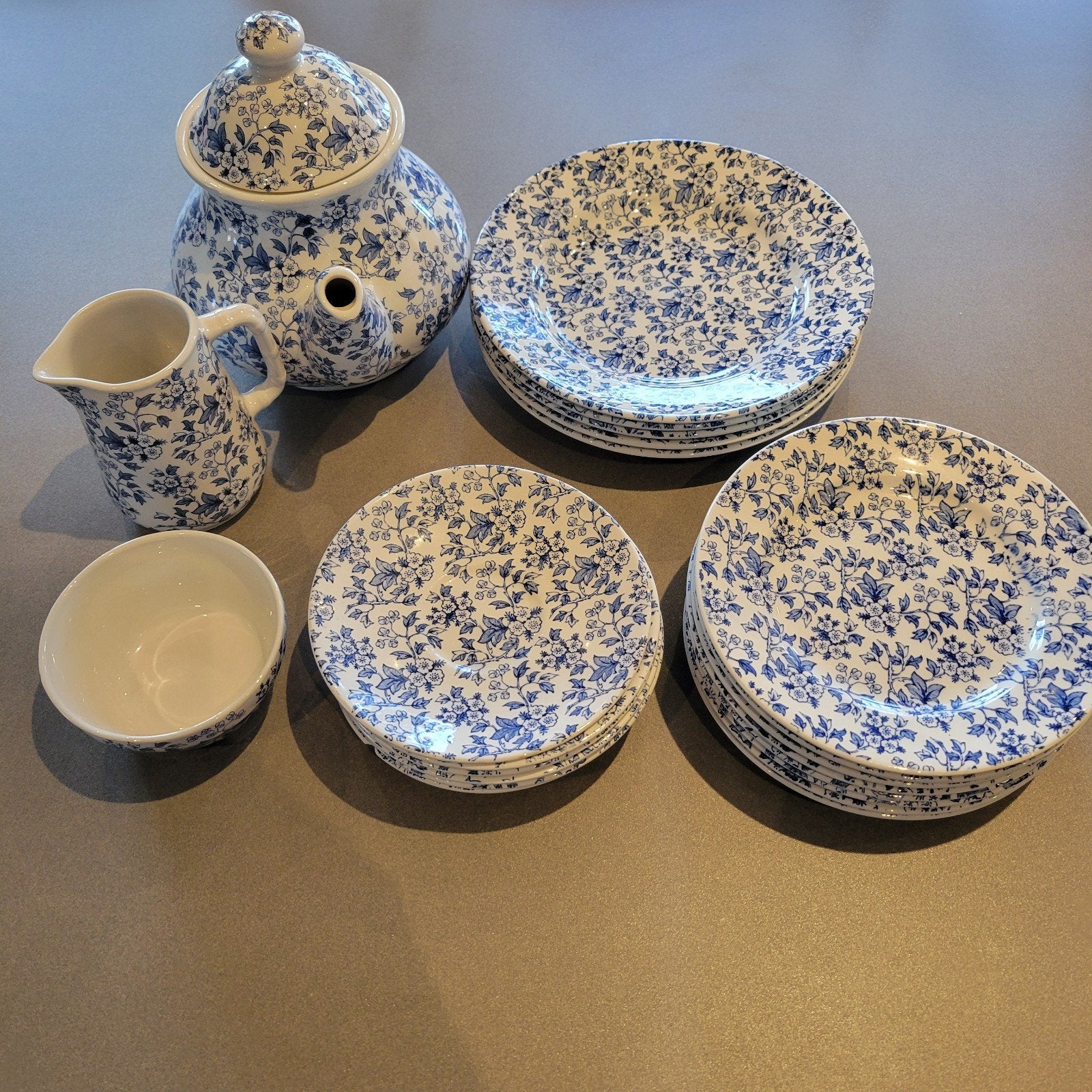 Engels Ironstone servies May Blossom ICTC – 23-delig
Engels, Ophalen