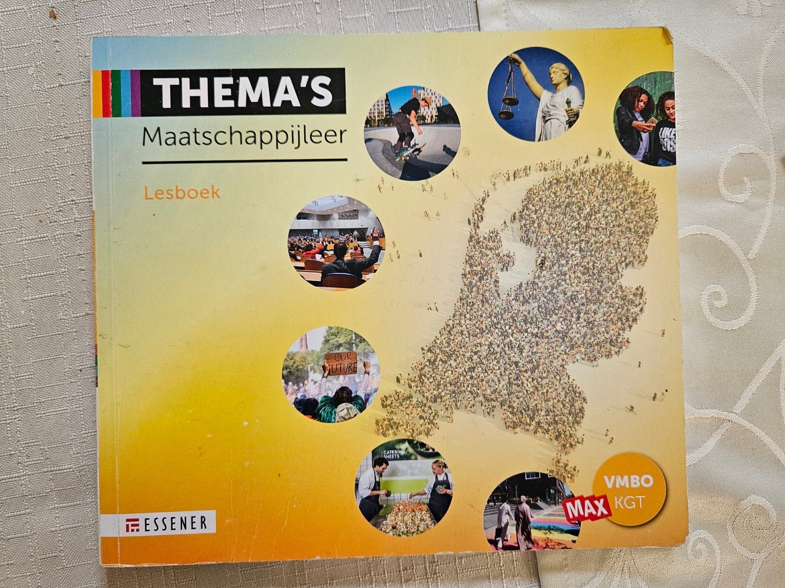 Thema's Maatschappijleer Lesboek VMBO KGT, Ophalen of Verzenden, Zo goed als nieuw, VMBO, Maatschappijleer