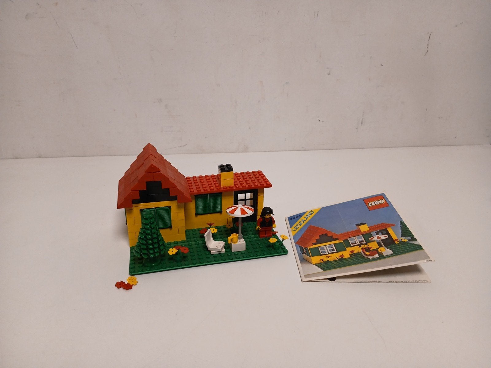 vintage lego 6365 zomerhuis met boekje, Kinderen en Baby's, Speelgoed | Duplo en Lego, Ophalen of Verzenden