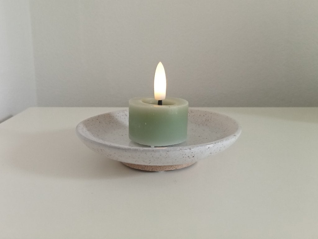 Schaaltje rond decoratie kaarsje keramiek off white spikkel, Overige typen, Ophalen of Verzenden, Zo goed als nieuw, Steen/keramiek