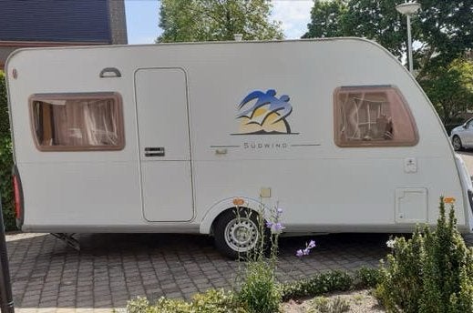 Knaus Sudwind 450 FU - Complete en Goed Onderhouden Caravan, Rondzit, Frans bed, Tot en met 3, Particulier