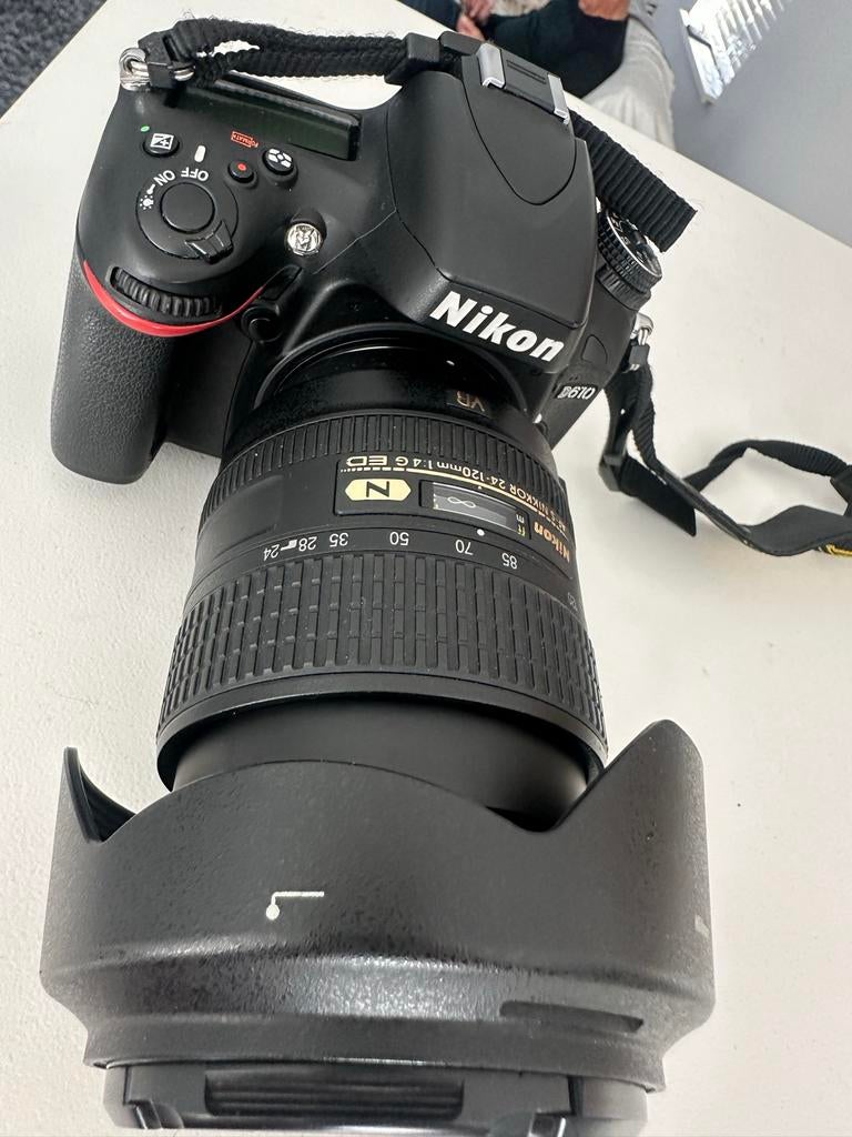 Nikon D610 spiegelreflexcamera alleen de body, Audio, Tv en Foto, Fotocamera's Digitaal, Gebruikt, Spiegelreflex, Ophalen of Verzenden
