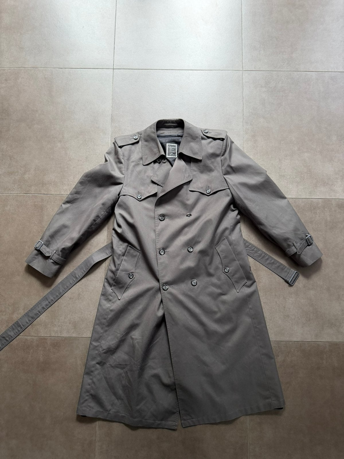 Vintage Christian Dior Monsieur trenchcoat Saks Fifth Avenue, Ophalen of Verzenden, Zo goed als nieuw, Maat 42/44 (L), Grijs