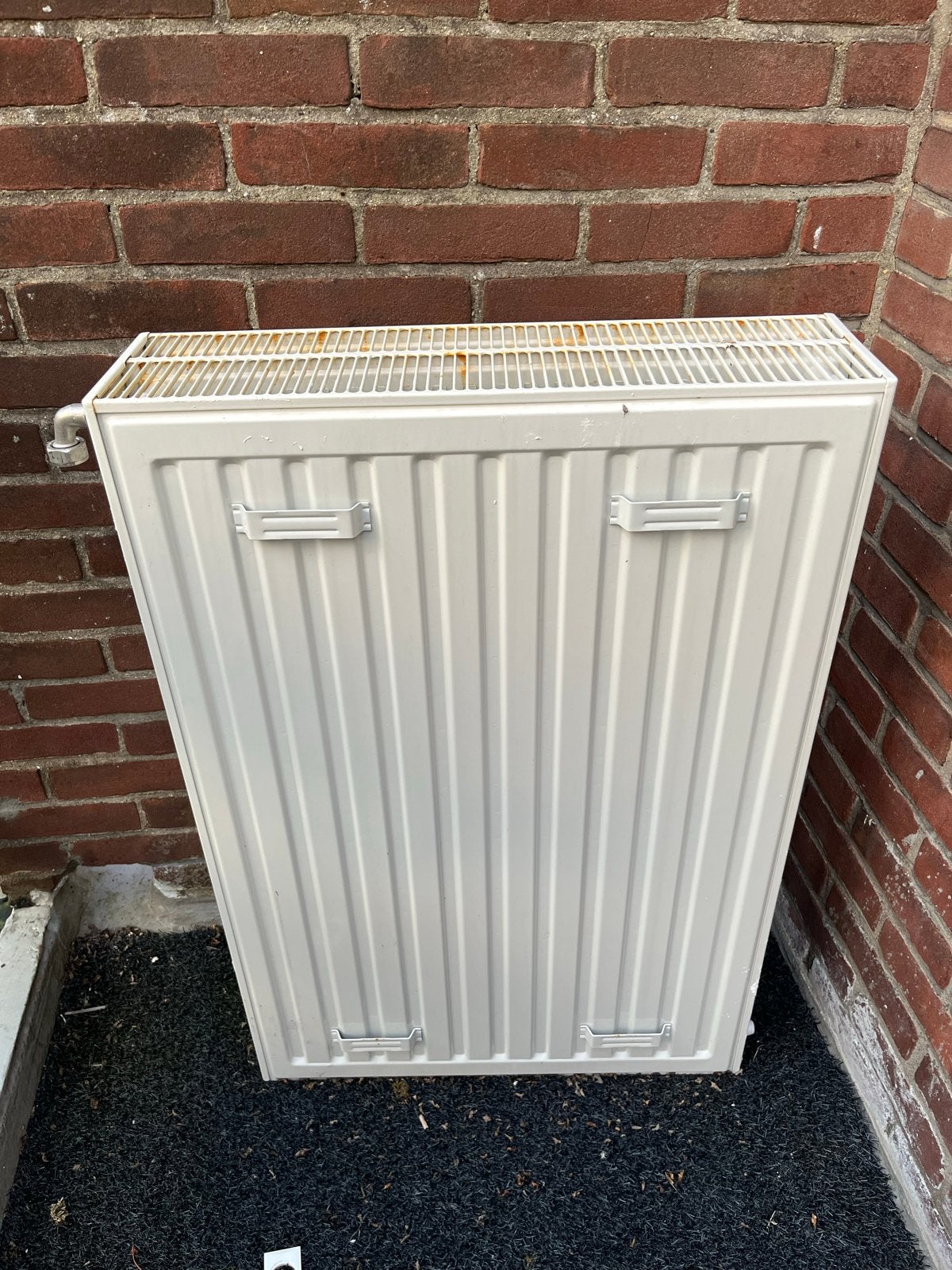 Gratis af te halen: Oud ijzer verwarming, 30 tot 80 cm, Gebruikt, Radiator, Ophalen of Verzenden
