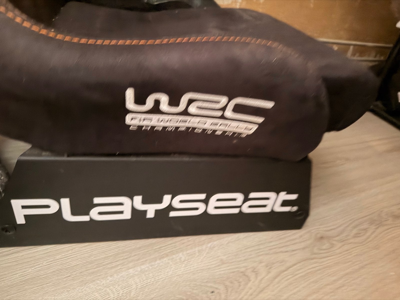 Playseat WRC Edition met Logitech Stuur en Pedalen