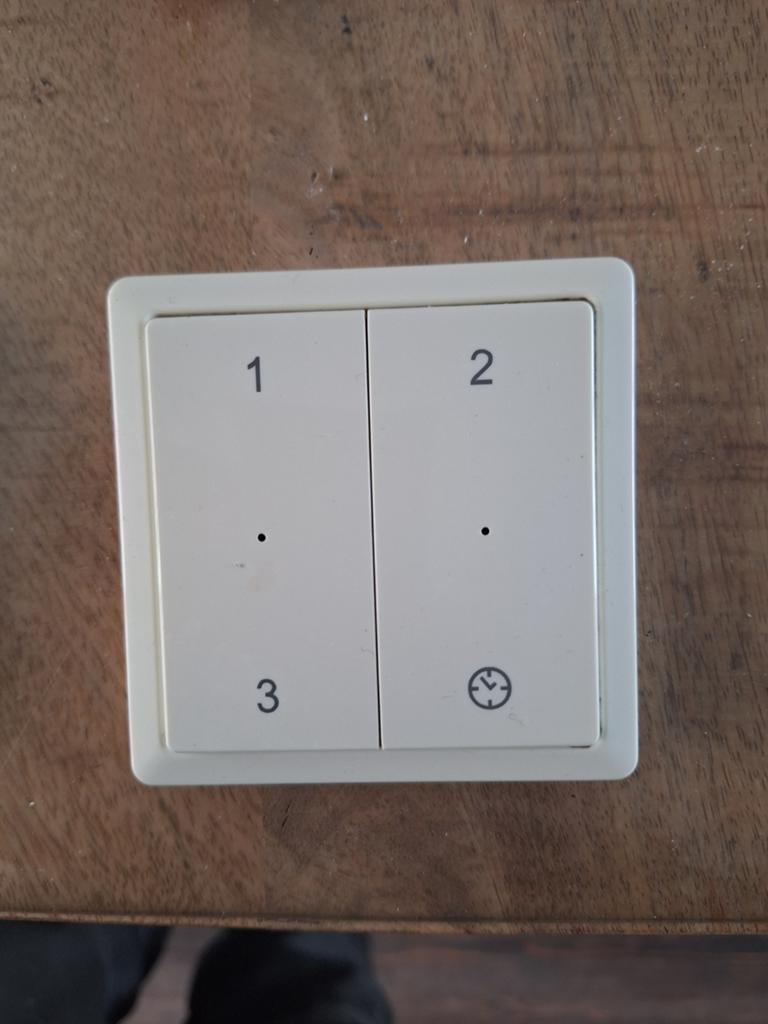 2x Rf zender mechanische ventilatieboks stork, Ophalen of Verzenden, Gebruikt, Schakelaar