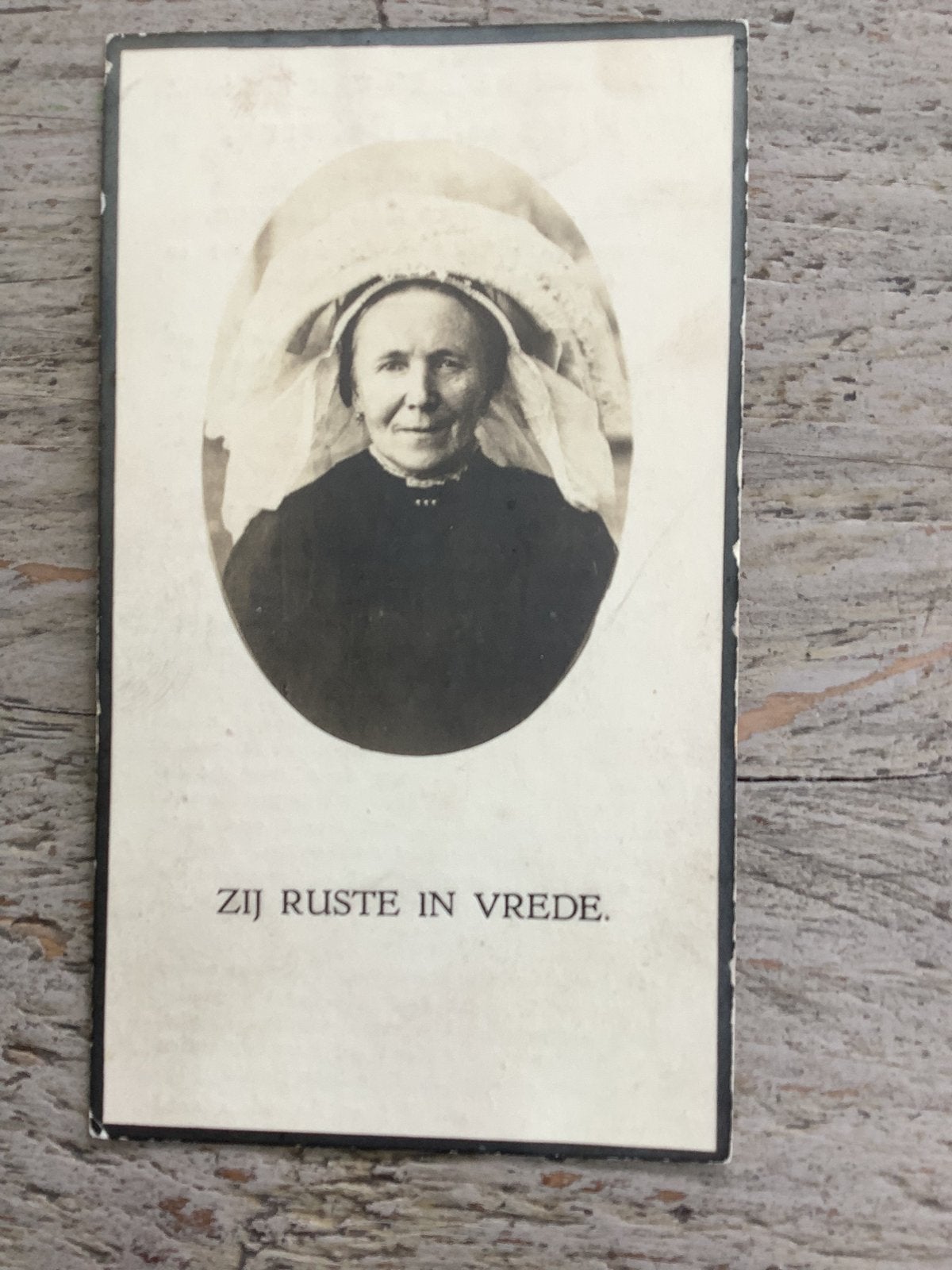 Bidprentje vrouw met Brabantse poffer Schijndel 1864-1939, Ophalen, Bidprentje