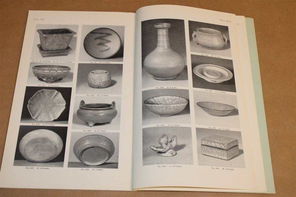 Chinese Keramiek Catalogus [1953] — Geïllustreerd, Ophalen of Verzenden, Gelezen
