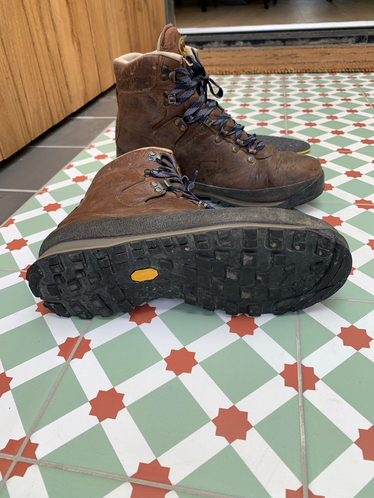 Meindl bruine wandelschoenen - Maat 44, Sport en Fitness, Bergsport en Wandelen, Ophalen, Gebruikt, Schoenen