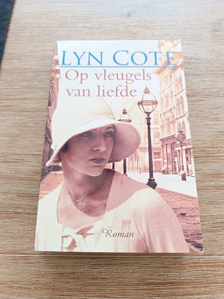 L. Cote - Op vleugels van liefde, Boeken, Ophalen of Verzenden, Zo goed als nieuw, L. Cote