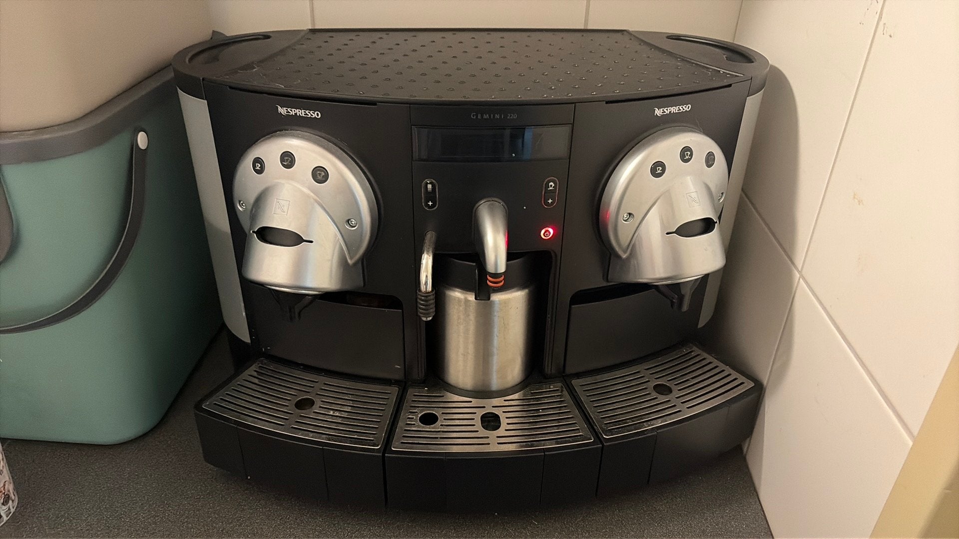 Nespresso professional automaat., 10 kopjes of meer, Ophalen, Espresso apparaat