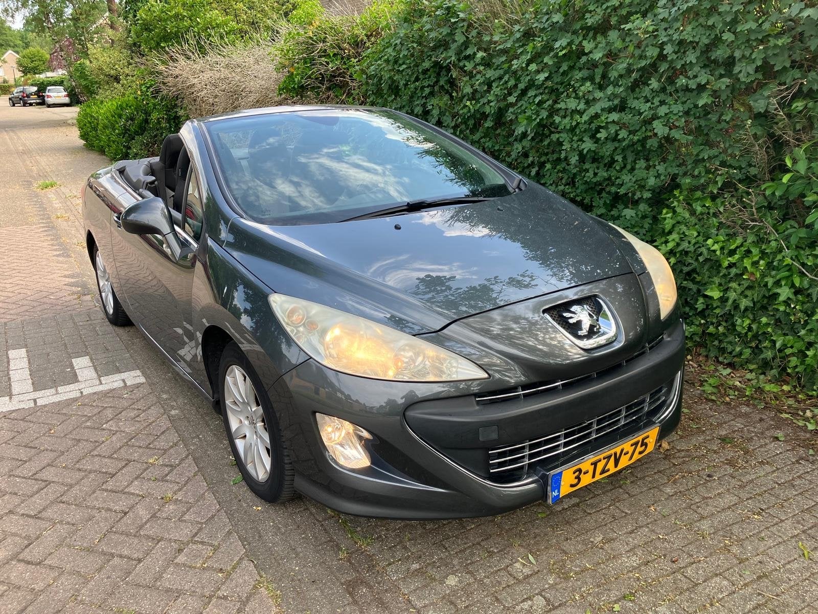 Peugeot 308 CC 1.6 VTi Cabrio Coupé – 2010 – Grijs, Auto's, Peugeot, Voorwielaandrijving, 4 cilinders, Cabriolet, 4 stoelen