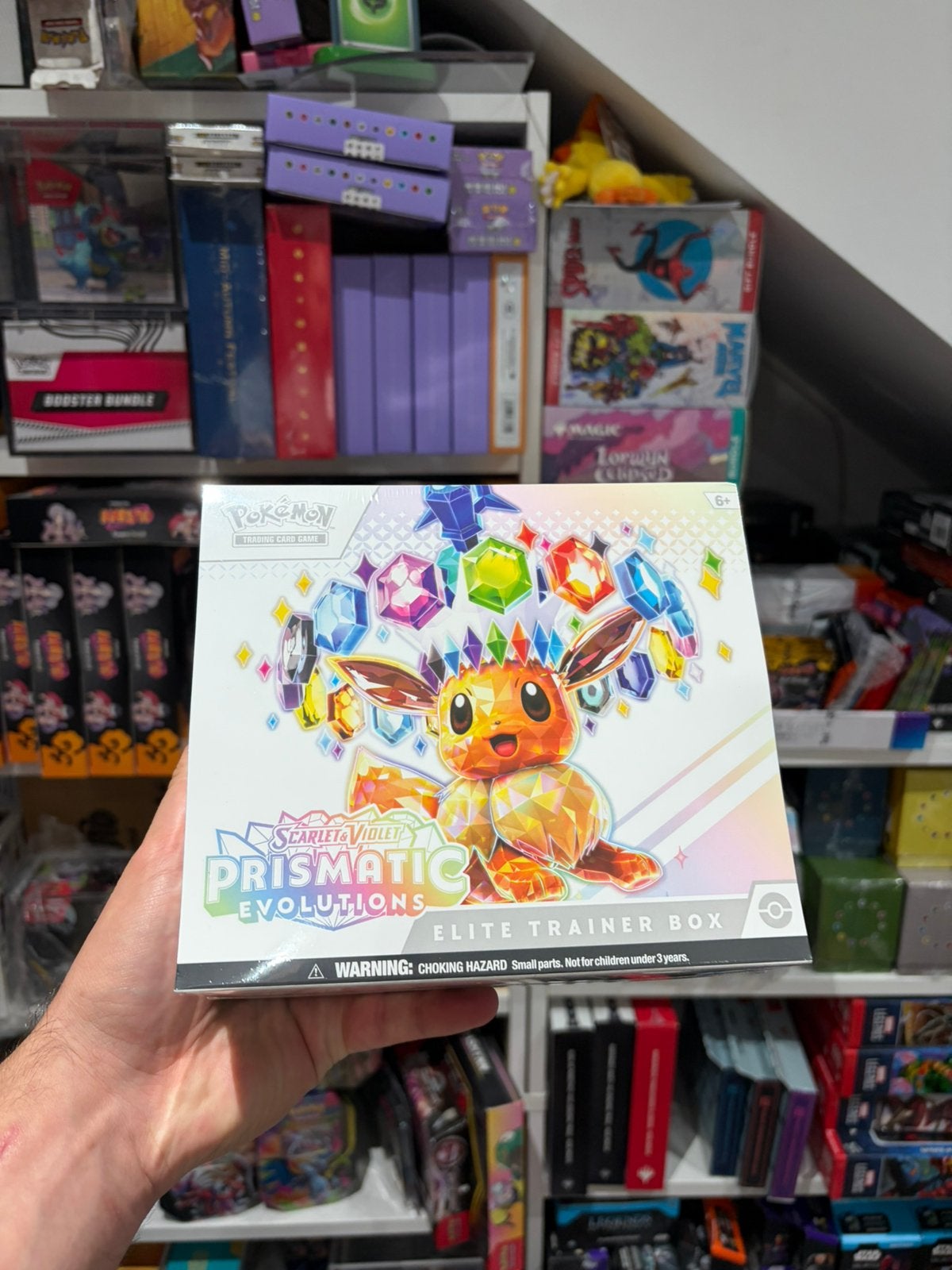 Pokémon TCG Prismatic Evolutions Elite Trainer Box