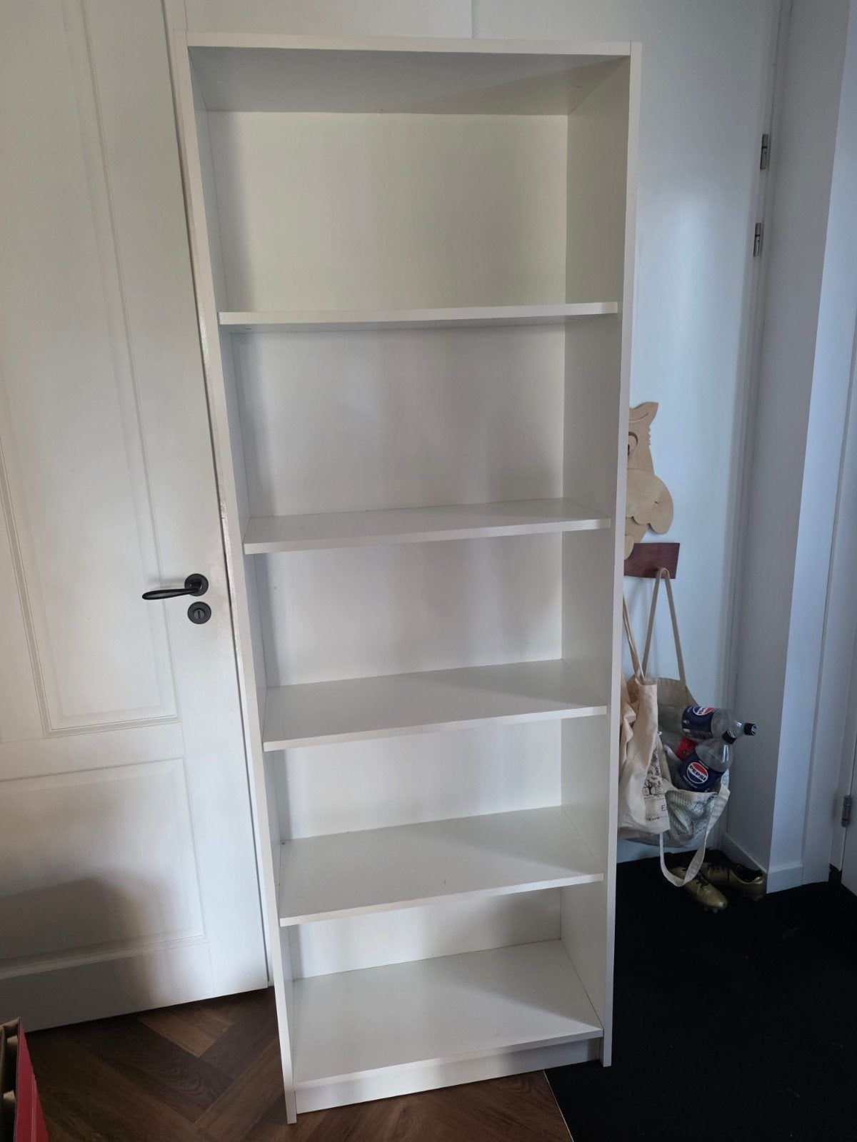 Witte Boekenkast met 5 Planken, Met plank(en), Gebruikt, 200 cm of meer, Modern