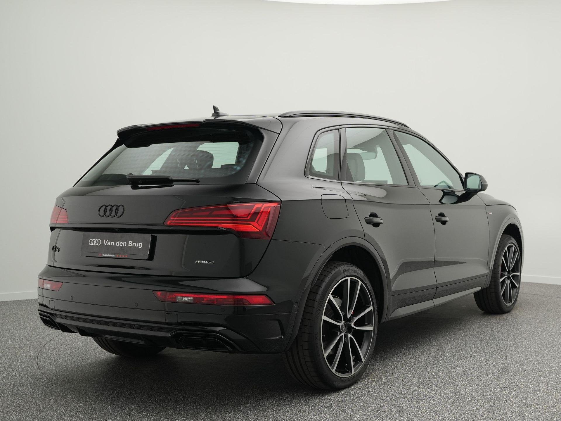 Audi Q5 50 TFSI e S edition Competition | Pano | Trekhaak |, Automaat, 14 kWh, Gebruikt, Euro 6