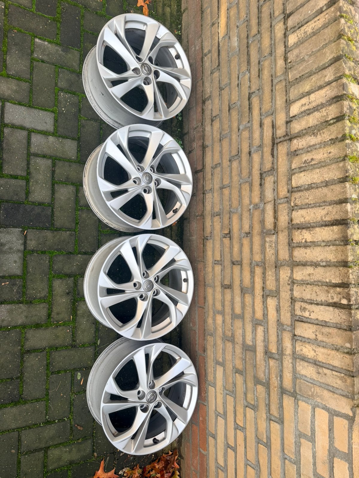 Opel Astra K wielen- 17 inch velgen, Ophalen, Gebruikt