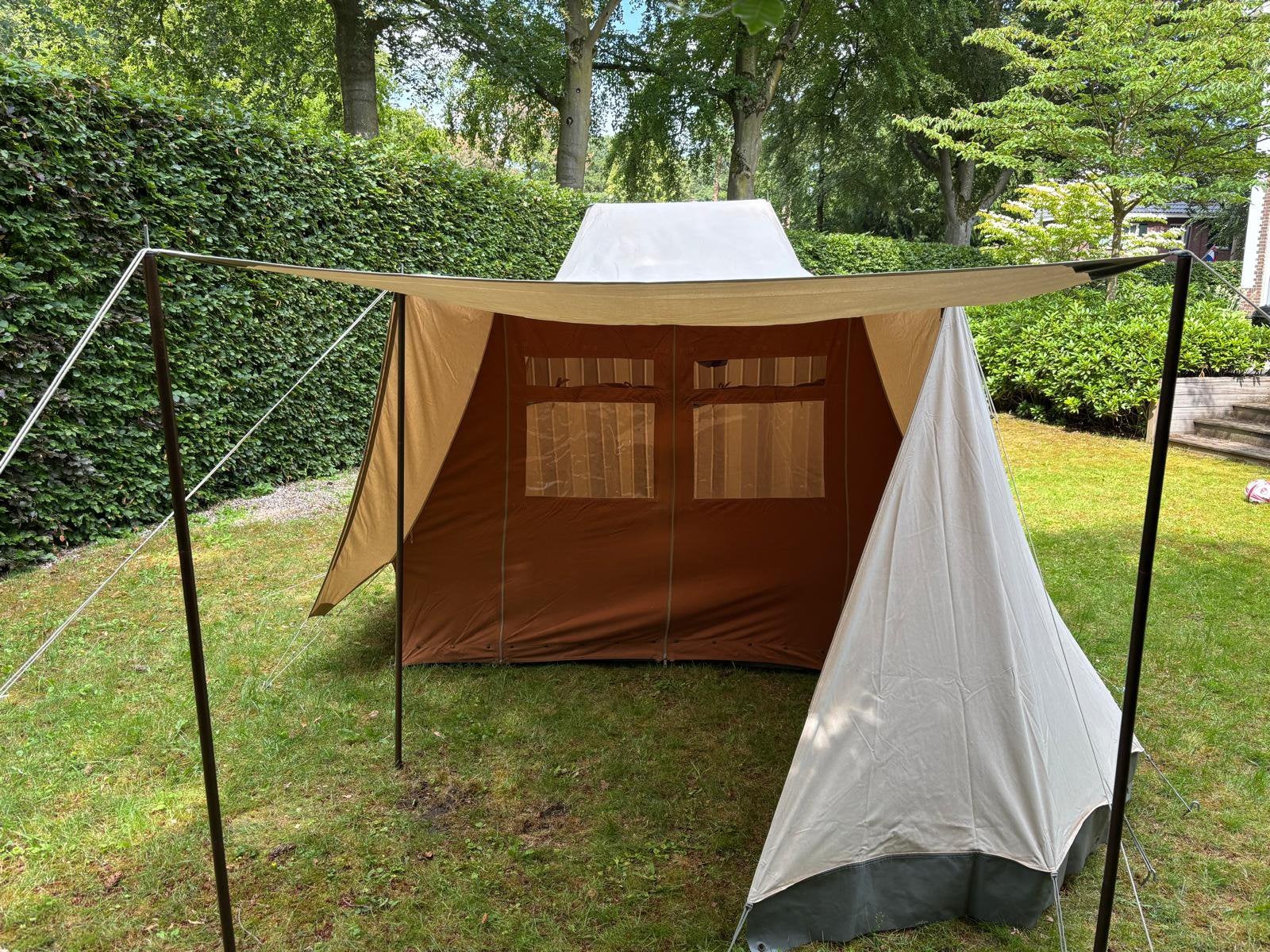 De Waard tent Grutto, Ophalen, Zo goed als nieuw
