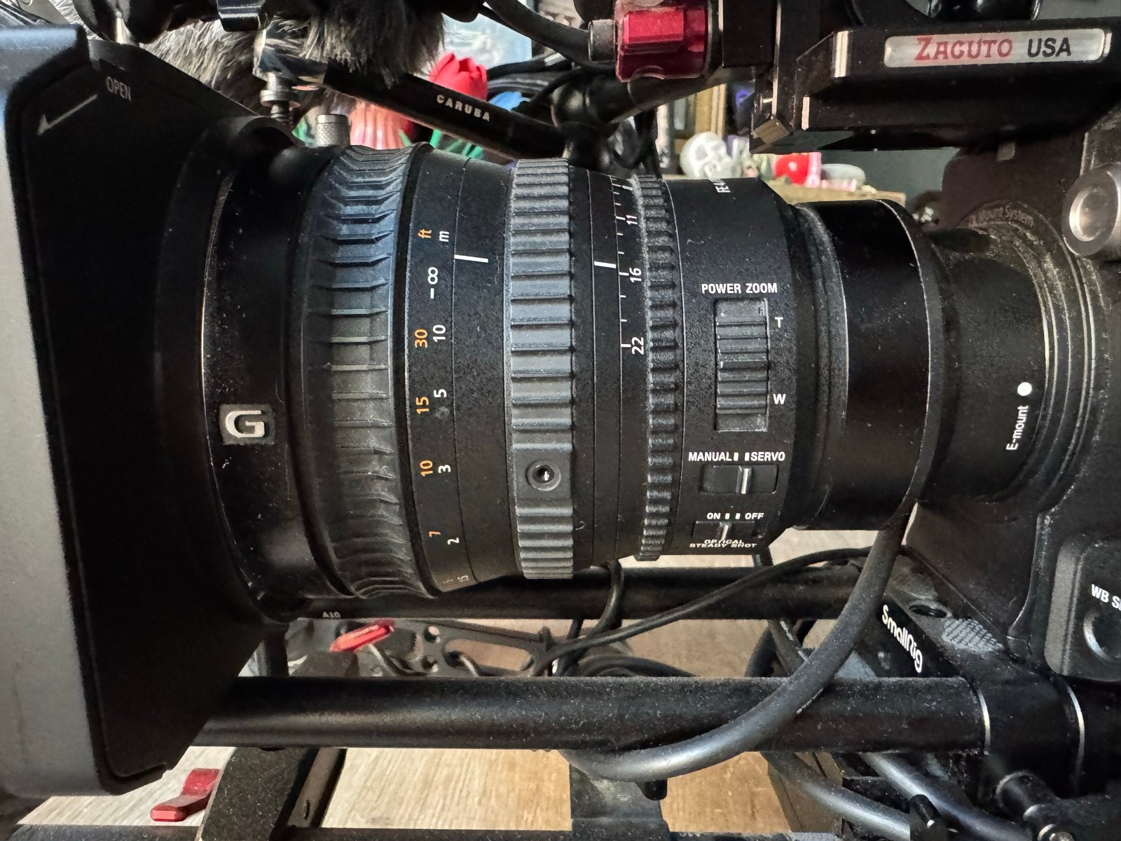 Sony FS5 4K XDCAM + 28-135mm f/4 G OSS PZ FE met accessoires, Ophalen, Gebruikt, 20x of meer, Sony