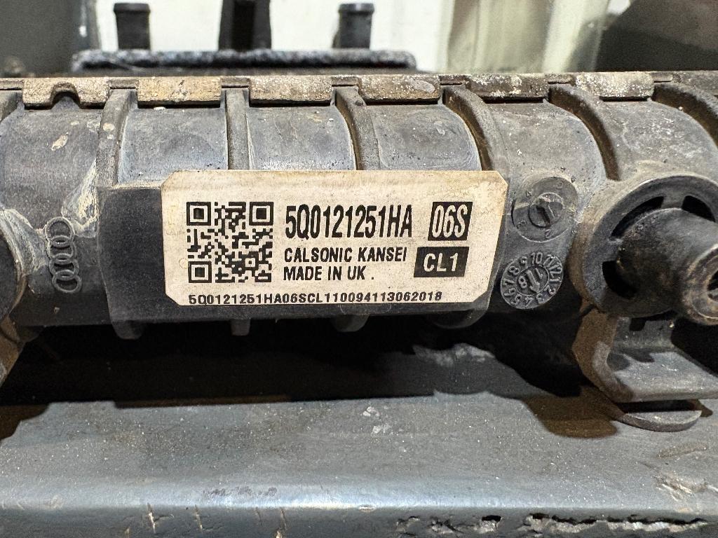 Radiateur golf 7 r gti 5Q0121251HA, Ophalen of Verzenden, Gebruikt, Volkswagen