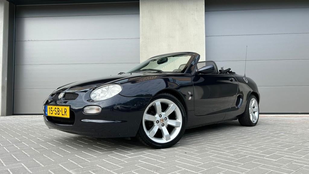1.8i Cabrio Heritage, Leder, Complete historie!, 13 km/l, Achterwielaandrijving, 40 €/maand, Zwart