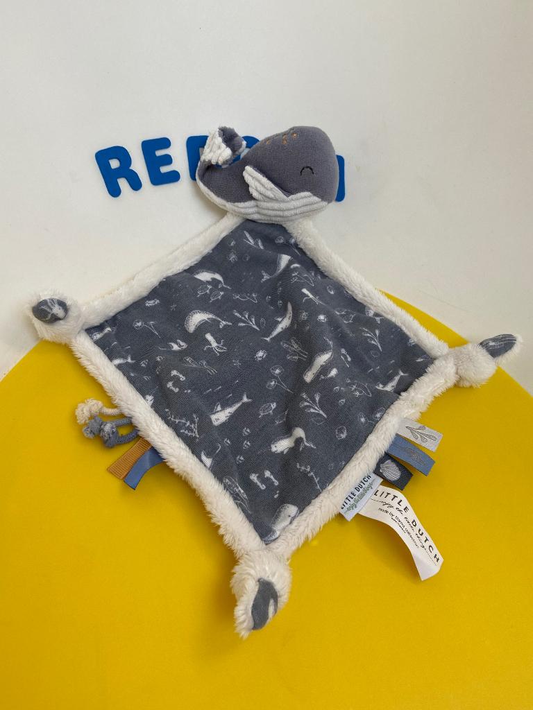 K1427 Little dutch doekje walvis wit blauw, Kinderen en Baby's, Speelgoed | Knuffels en Pluche, Ophalen of Verzenden, Zo goed als nieuw