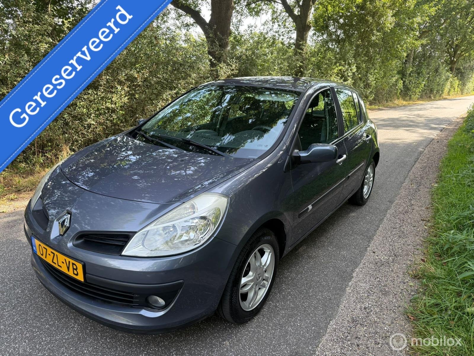 Renault Clio 1.6-16V Dynamique Automaat, Auto's, 535 kg, 4 cilinders, 1165 kg, Blauw