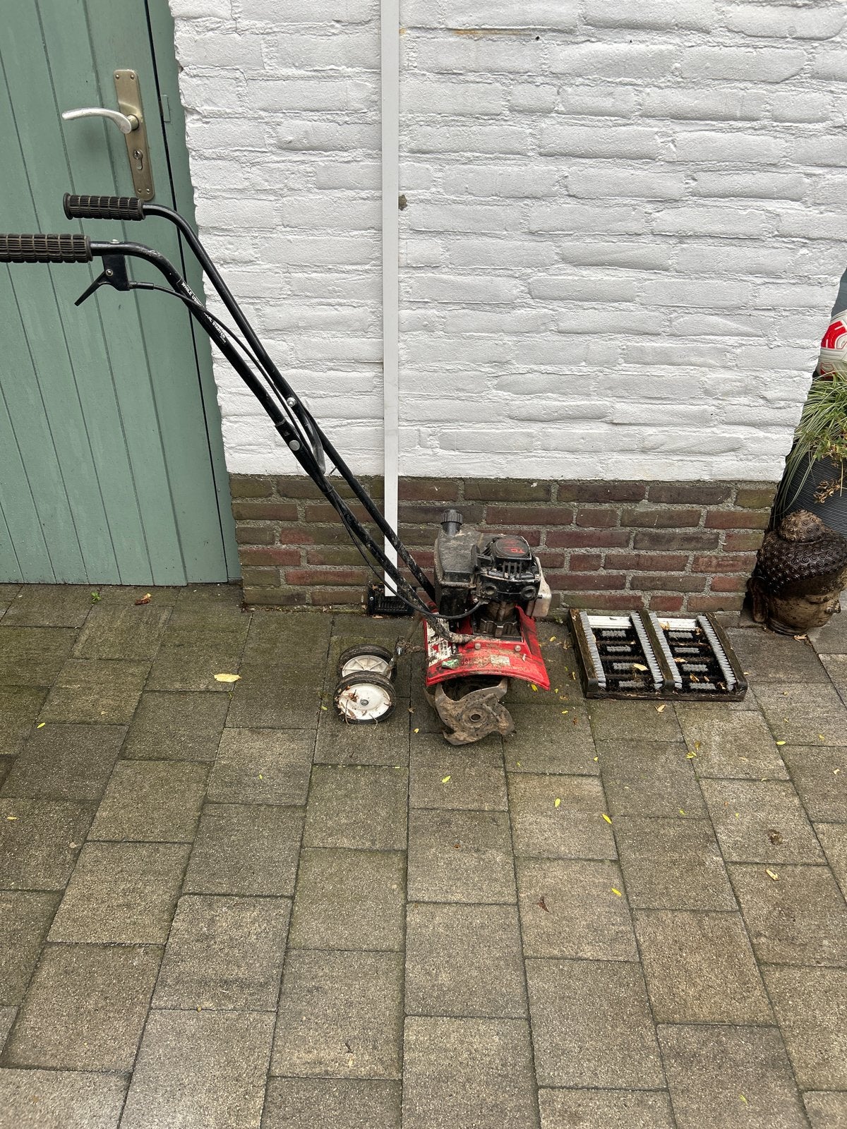 Gebruikte tuinfrees/grondfrees, Tuin en Terras, Ophalen, Gebruikt, Benzine