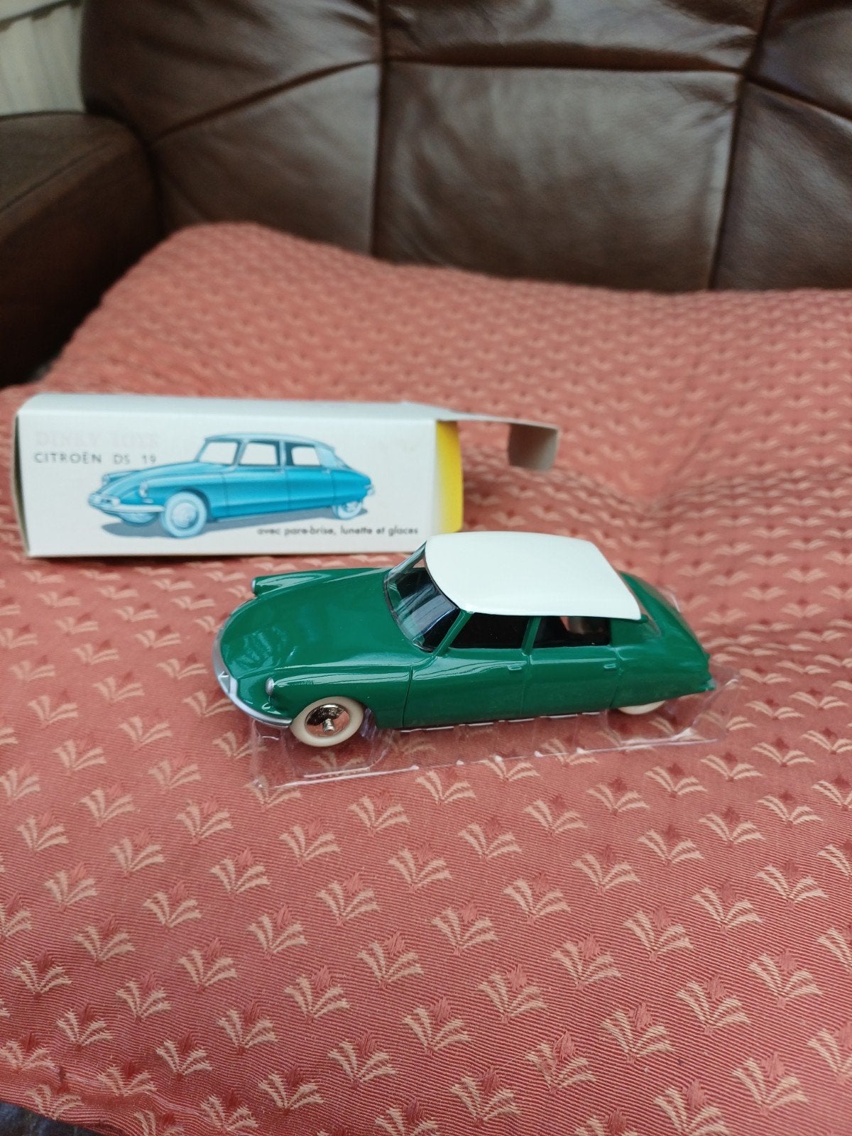 Dinky Toys Citroën DS 19 - Groen met wit dak, Hobby en Vrije tijd, Modelauto's | 1:43, Ophalen of Verzenden, Zo goed als nieuw