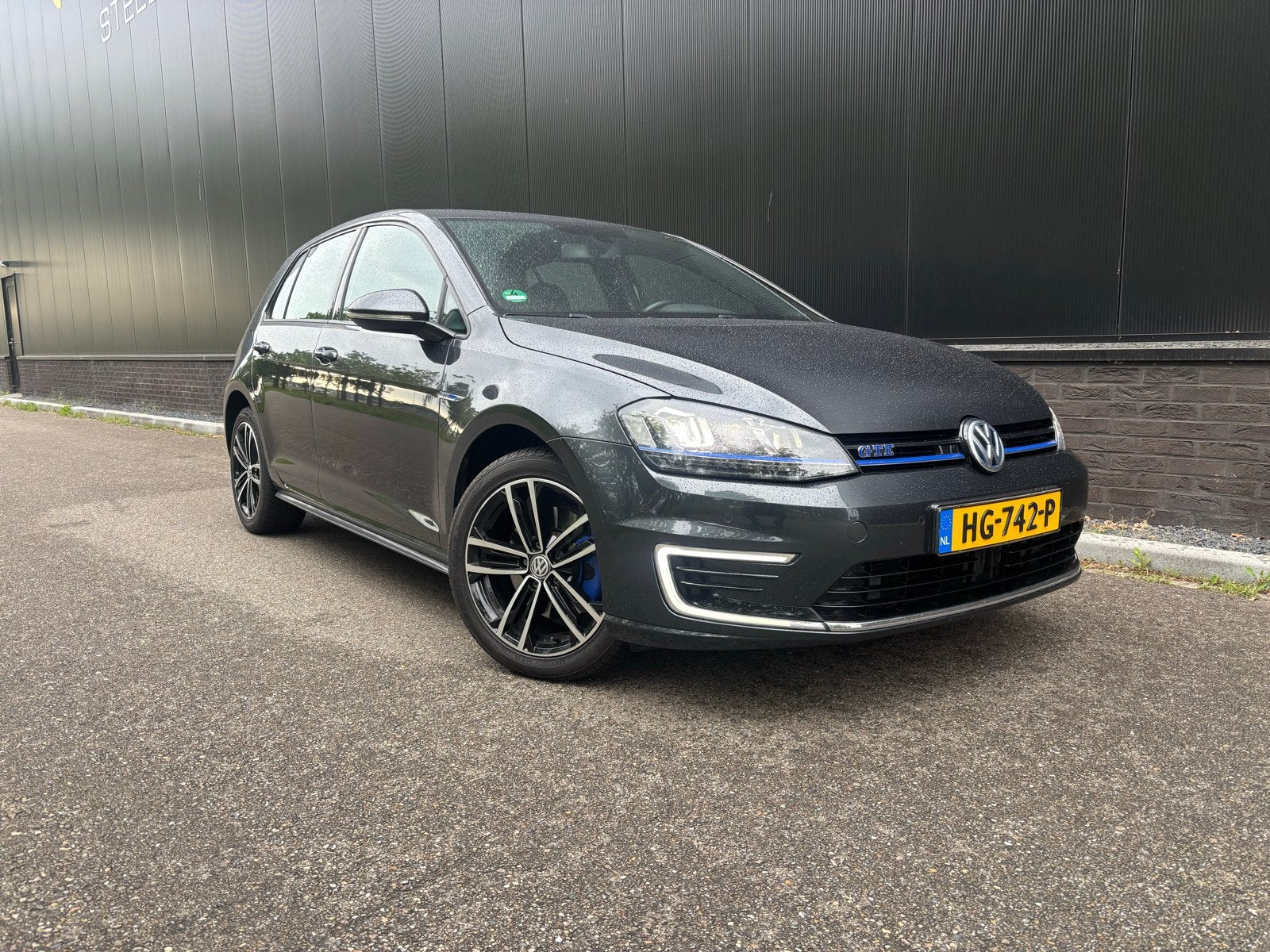 Volkswagen Golf 1.4  GTE 2015 Zwart digitaal carplay leer, Auto's, Zwart, 1395 cc, 1499 kg, 149 pk