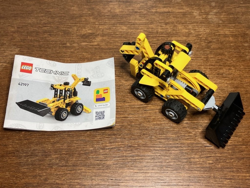Lego Technic Set 42197 - Backhoe Loader, Kinderen en Baby's, Speelgoed | Duplo en Lego, Zo goed als nieuw, Lego, Complete set