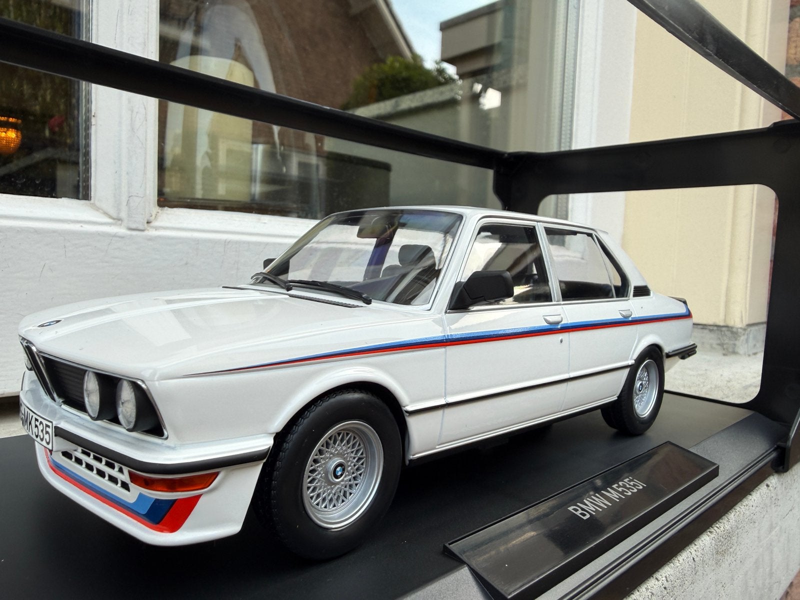 1:18 BMW E28 M535i wit 1980 Norev 183265, Auto, Norev, 70-72 Av. de Bohlen, Vaulx-en-Velin, 69120, France, Norev