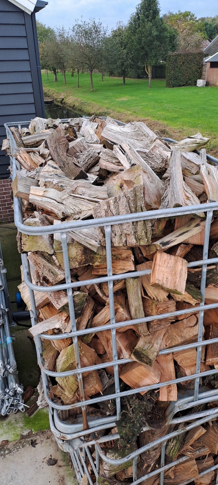 eiken kachelhout, Minder dan 3 m³, Ophalen, Eikenhout