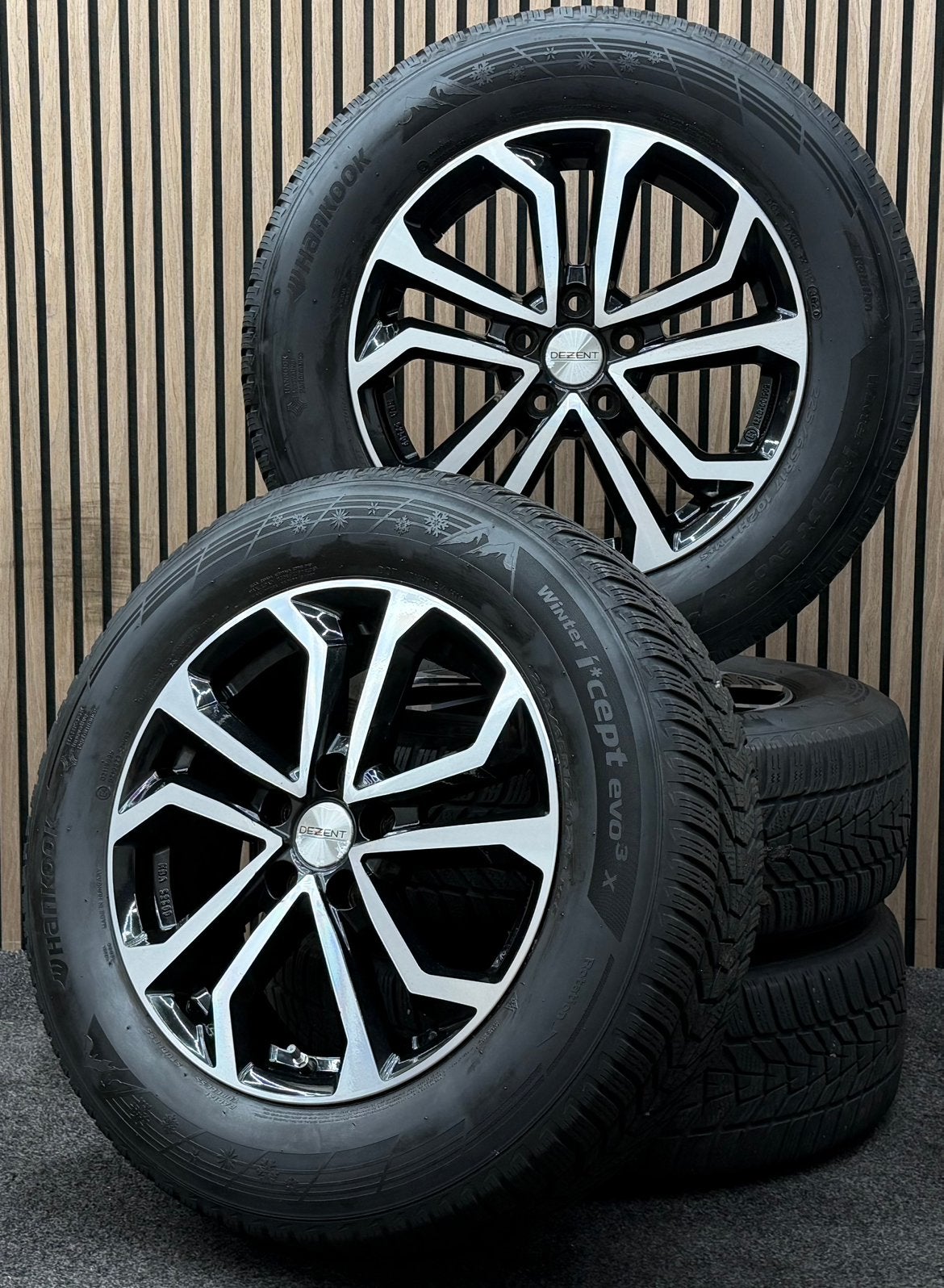17 inch Dezent TA Mazda CX-5 5x114.3 ET47 225/65/17 Hankook, Auto-onderdelen, Banden en Velgen, Ophalen, ., Banden en Velgen, 17 inch
